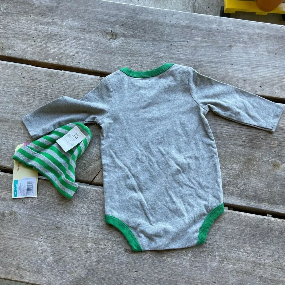 Cherokee Boys Girls Bodysuit Hat Size 3 Mo Who You Calling Elf Green Gray‎ NEW